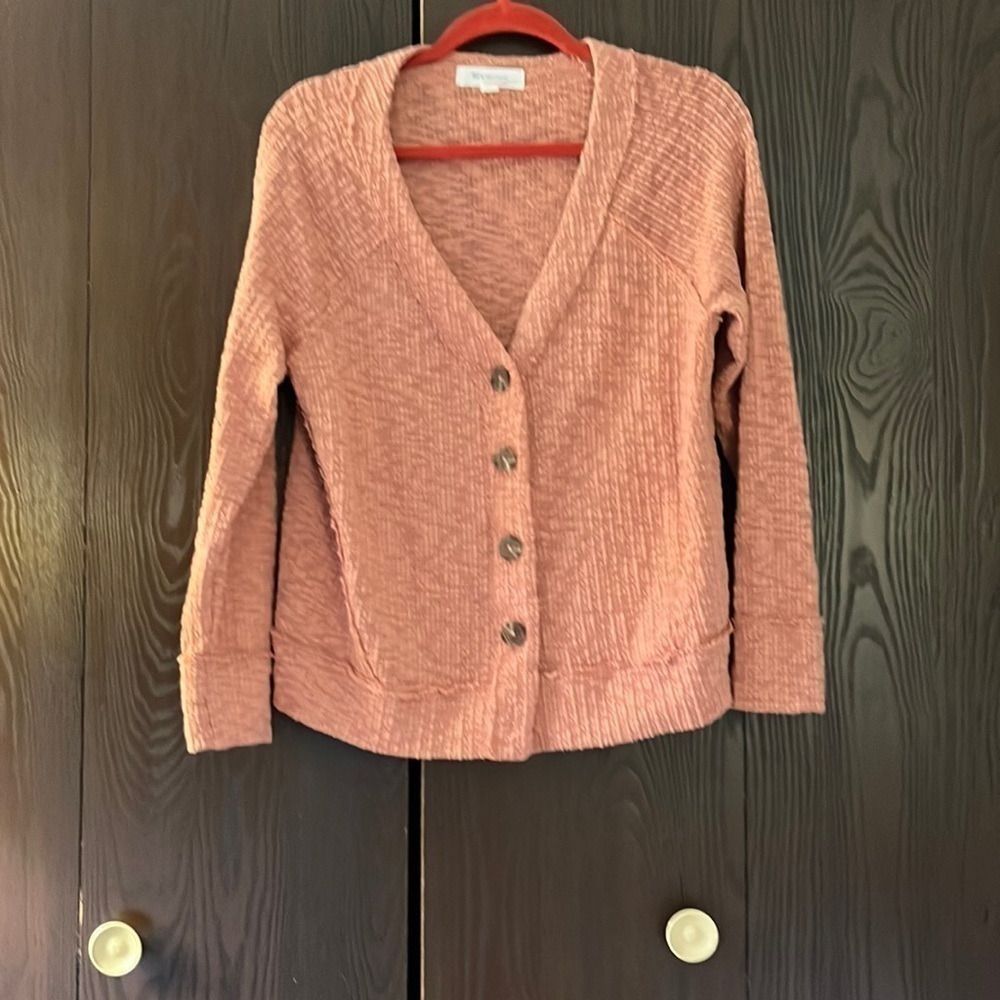 Two by Vince Camuto melon colored cotton polyester cardigan sweater. Size M.